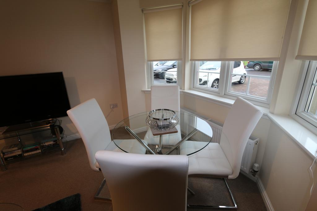 Dunfermline - Premium Two Bedroom Apartment - Kw Екстериор снимка